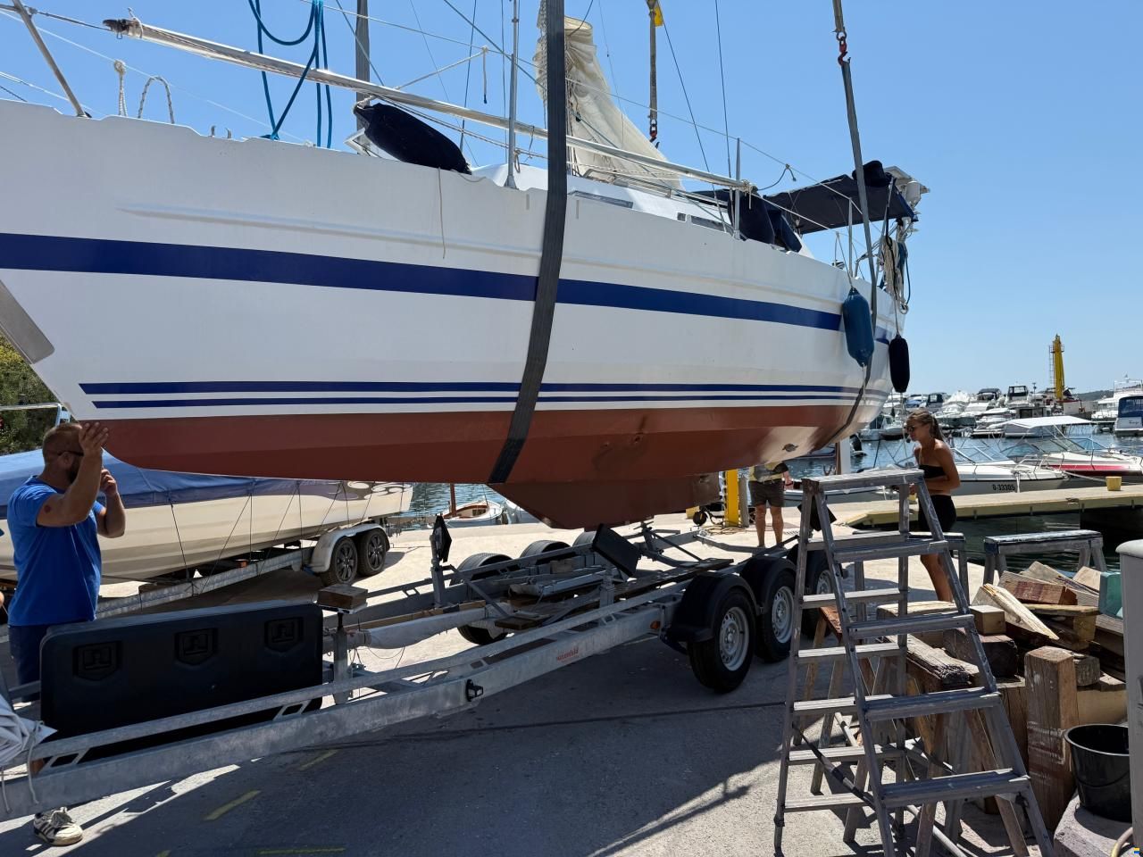 Aluboot mit E-Hubkiel