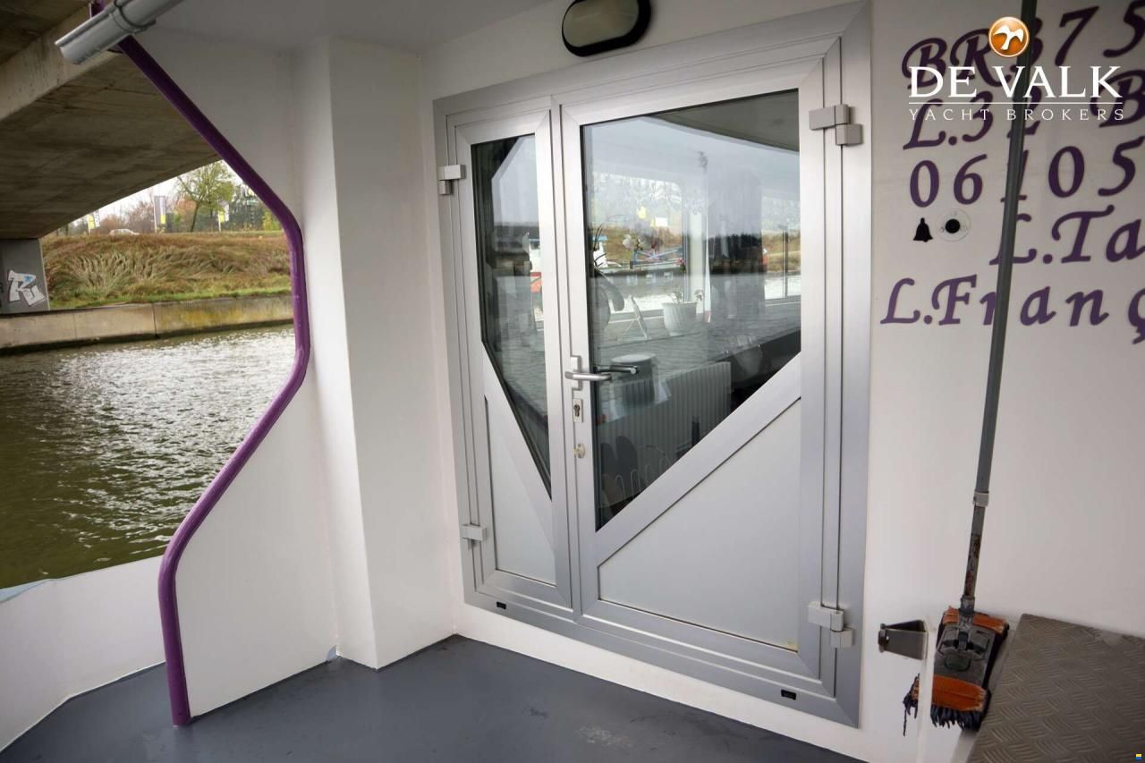Sailing Houseboat 32M