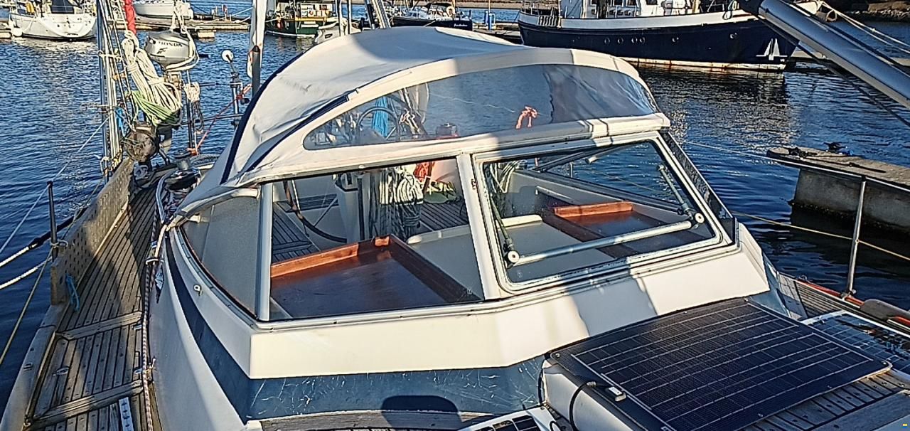 Hallberg-Rassy 36