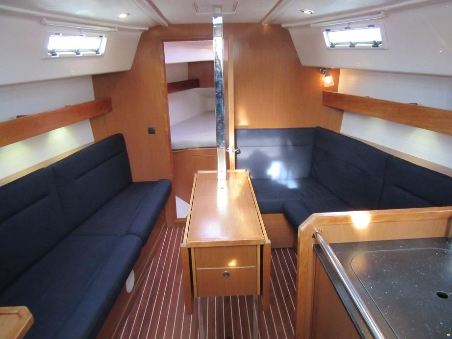 Bavaria Cruiser 32