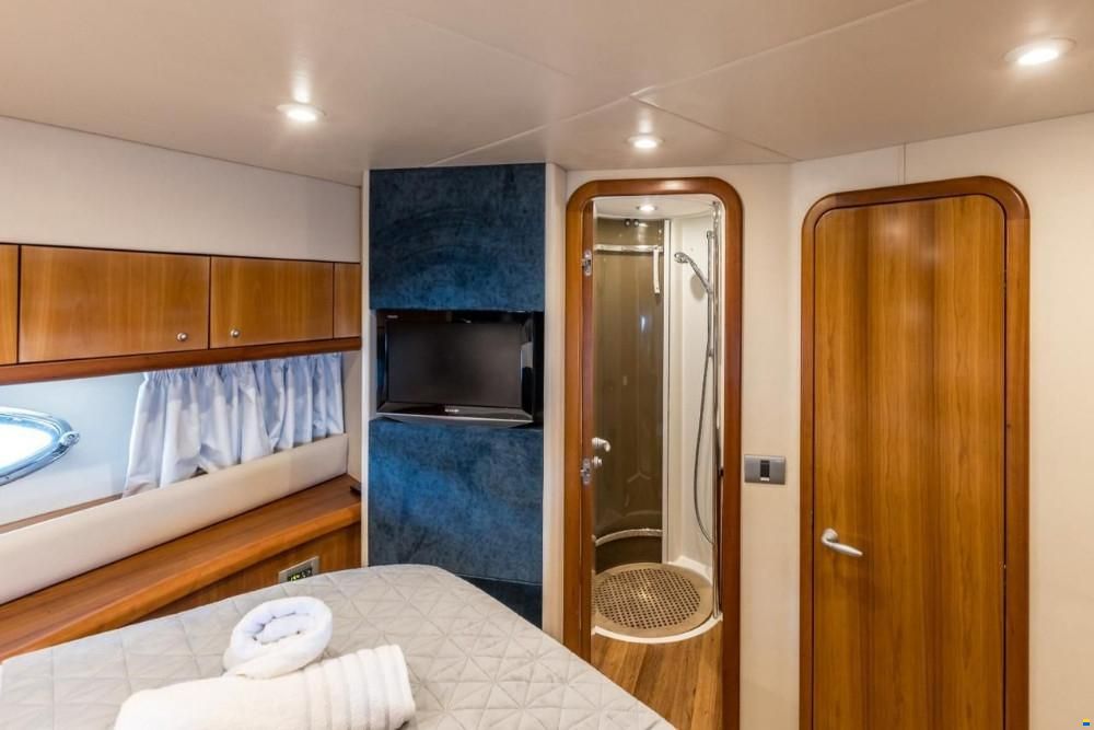 Sunseeker Predator 52