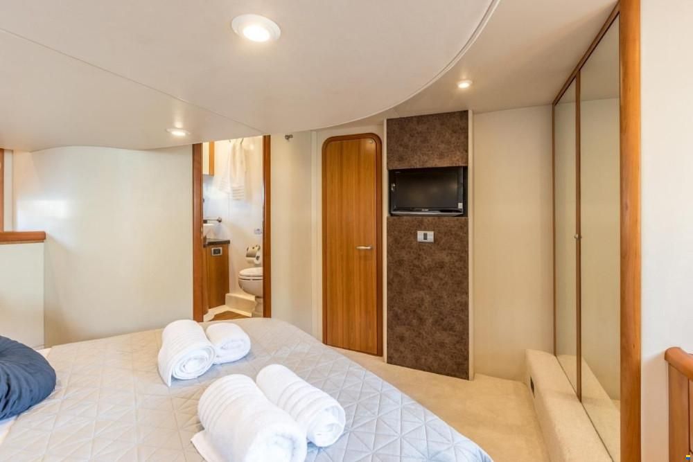 Sunseeker Predator 52