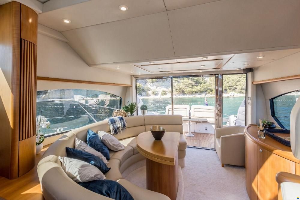 Sunseeker Predator 52