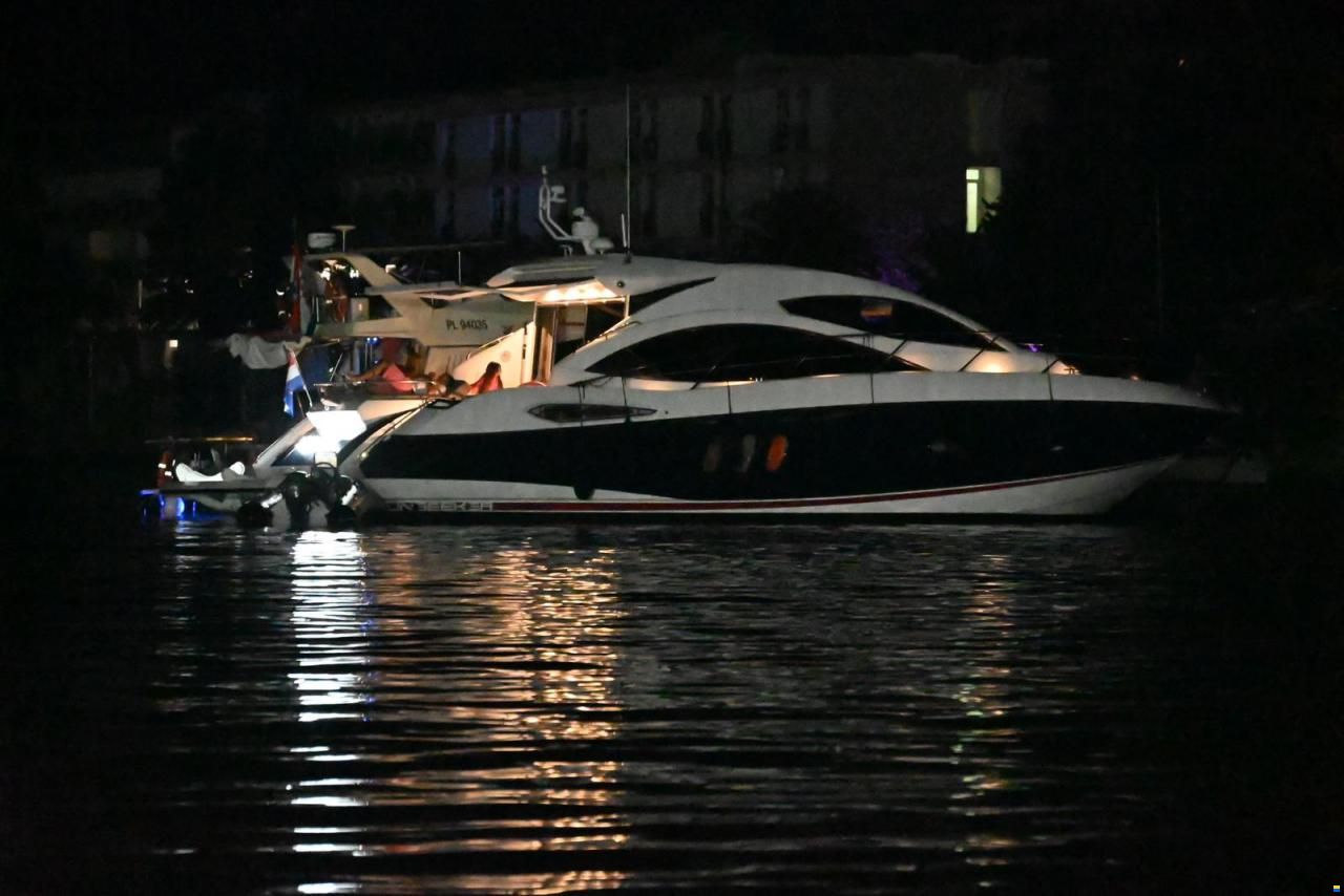 Sunseeker Predator 52