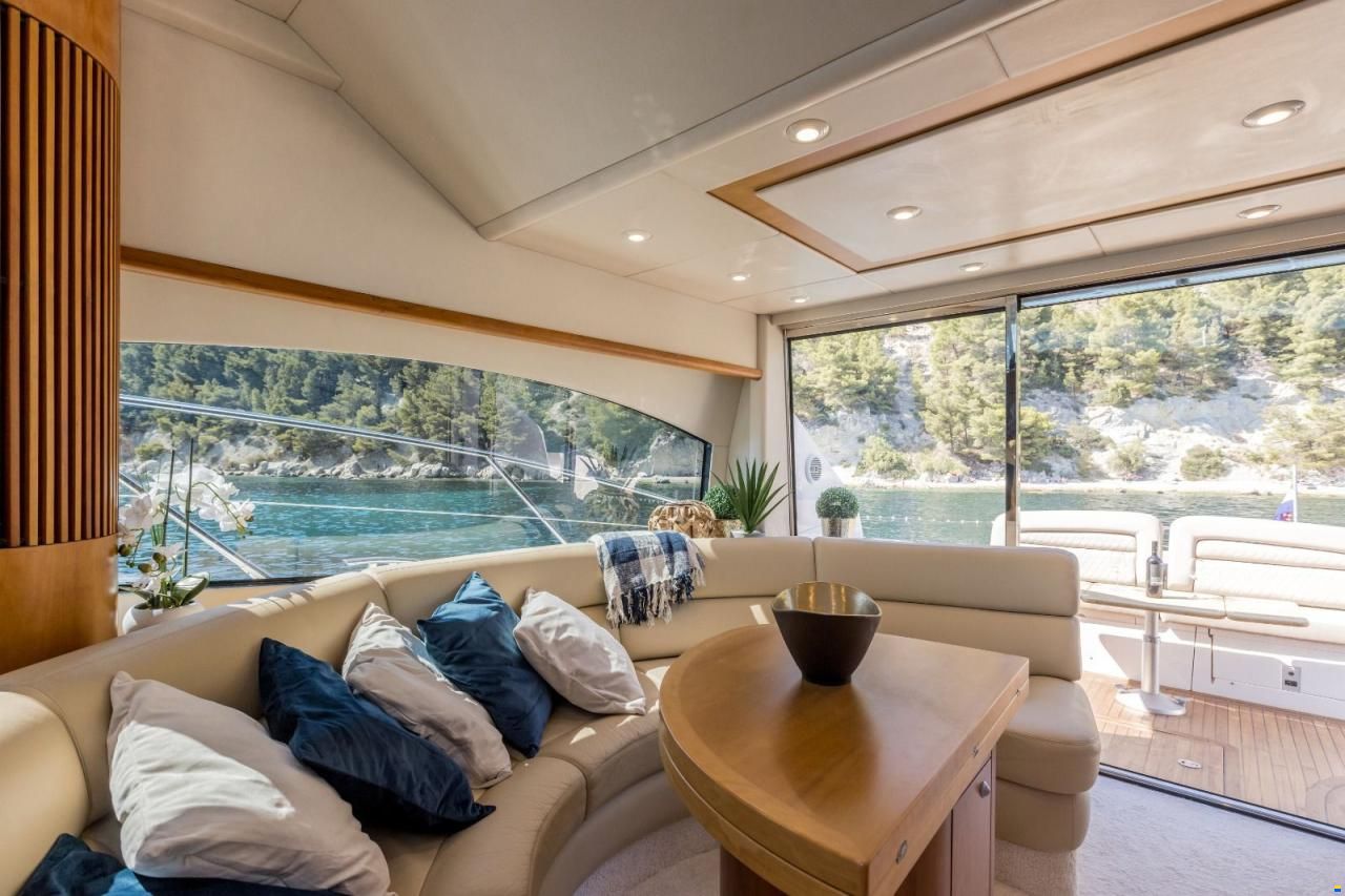 Sunseeker Predator 52