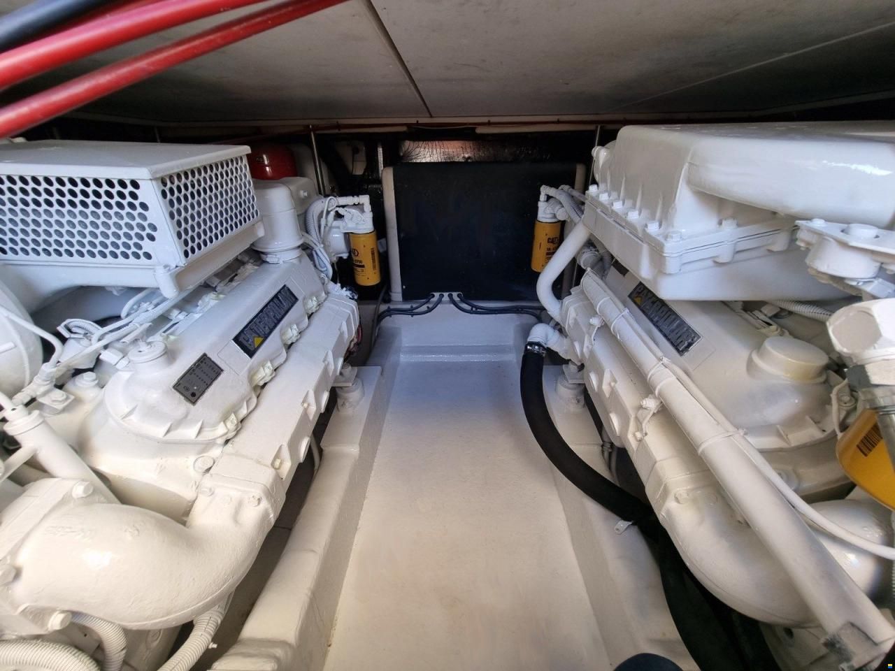 Riviera Marine 43 Flybridge