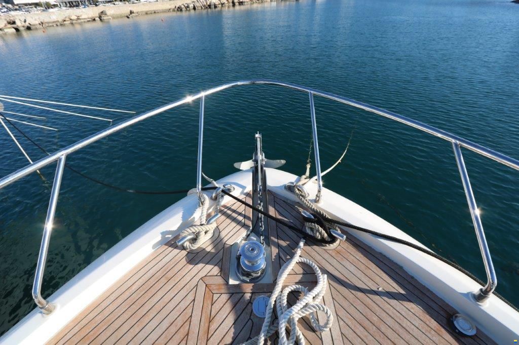 Ferretti Yachts 670