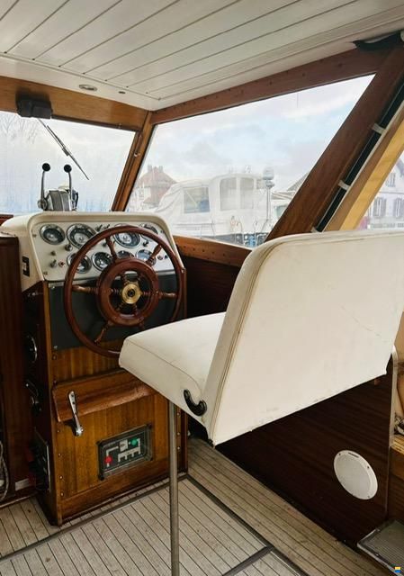 Chris Craft Roamer 30