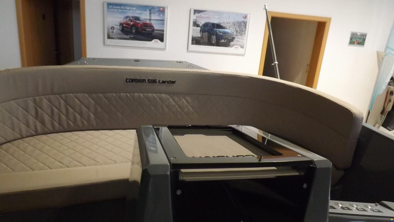 Corsiva 595 Tender