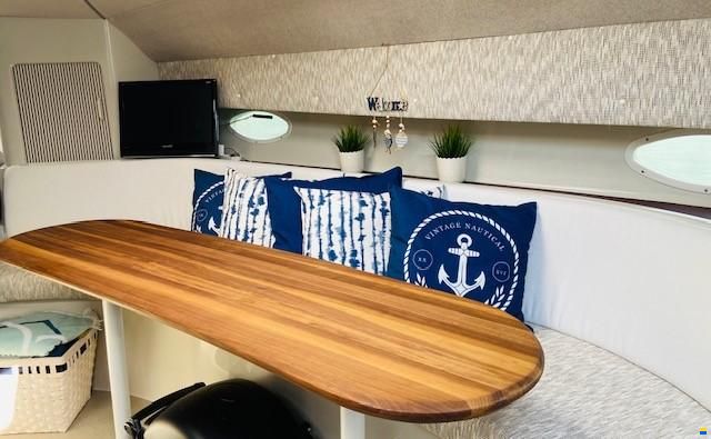 Chris Craft Crowne 322