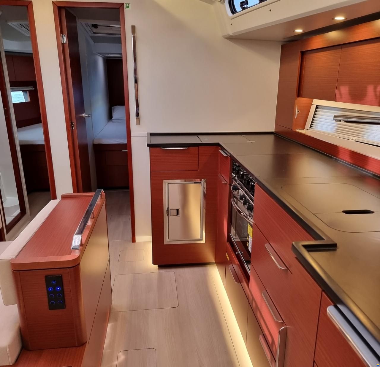 Hanse 460