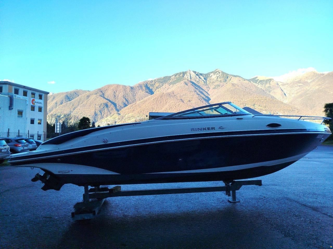 Rinker 246