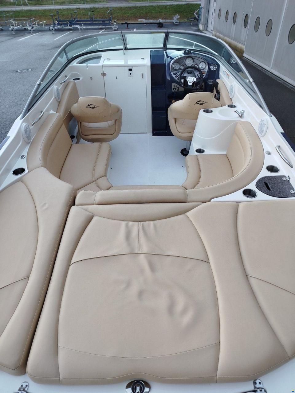 Rinker 246