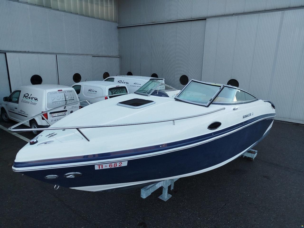 Rinker 246