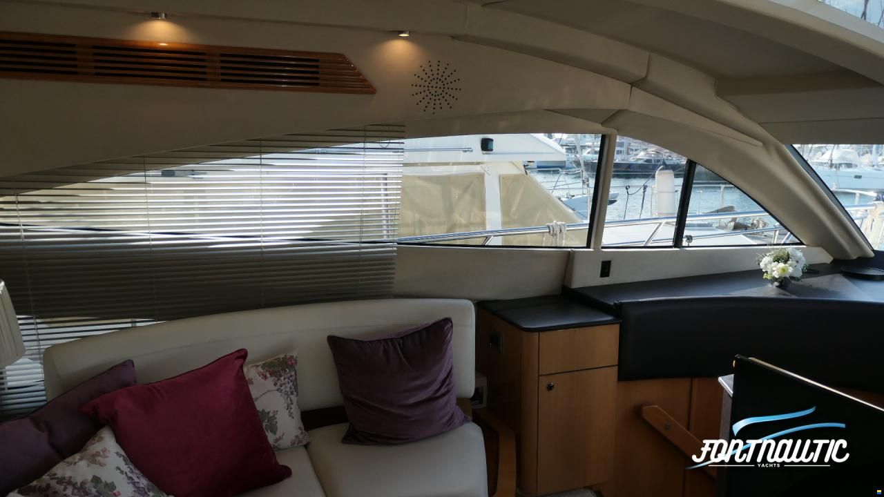 Sealine T60