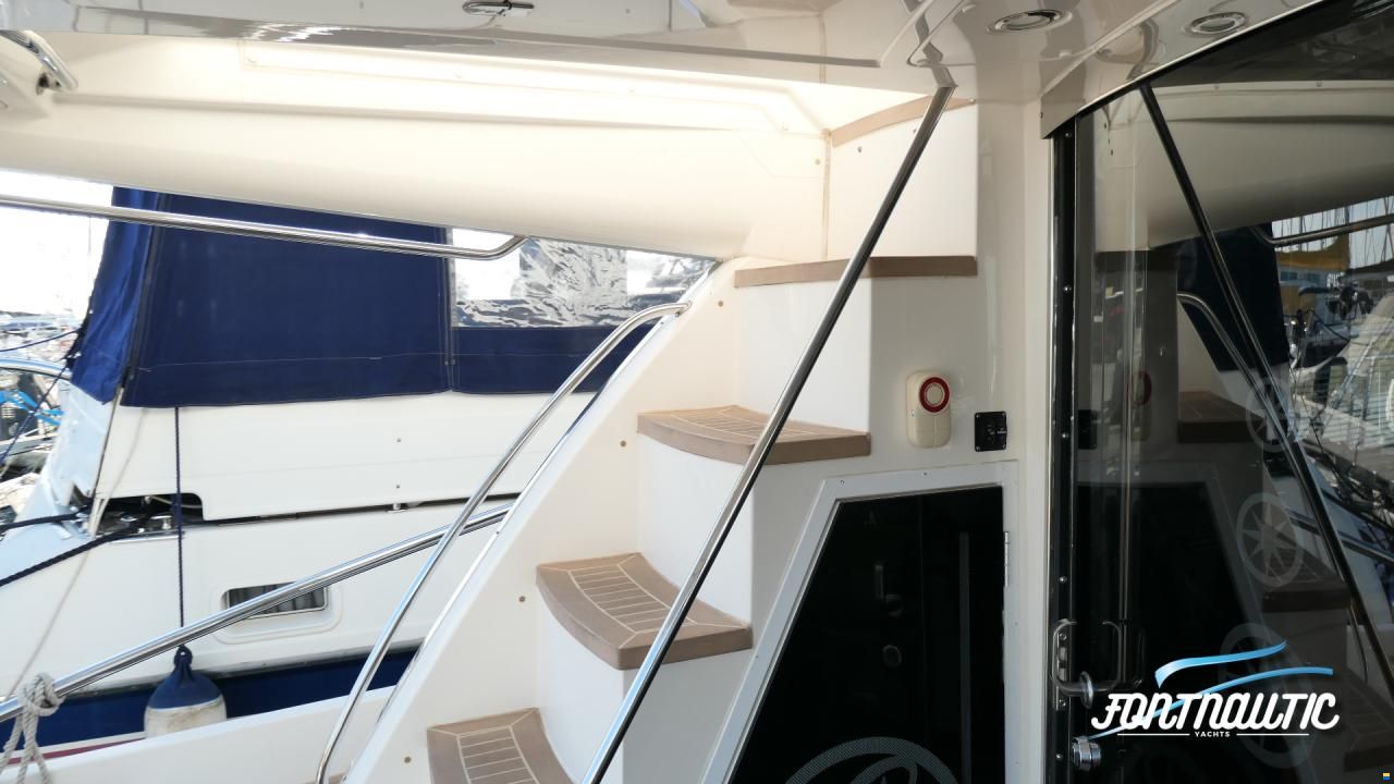 Sealine T60