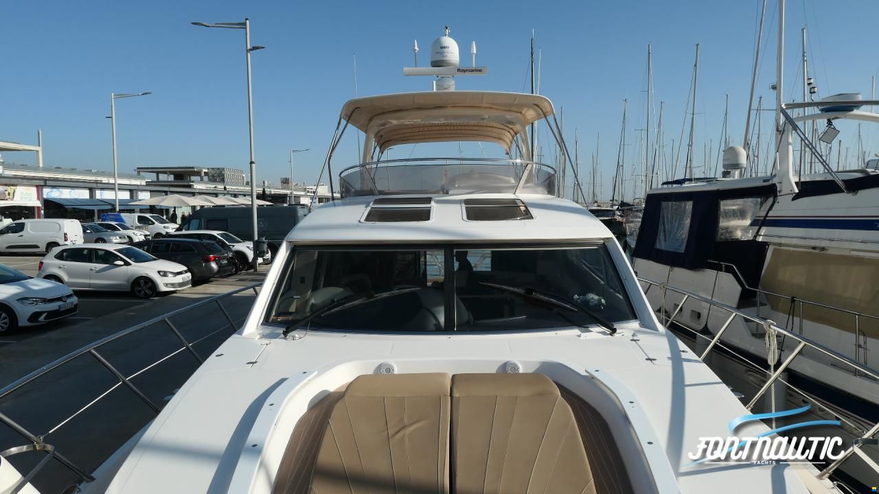Sealine T60