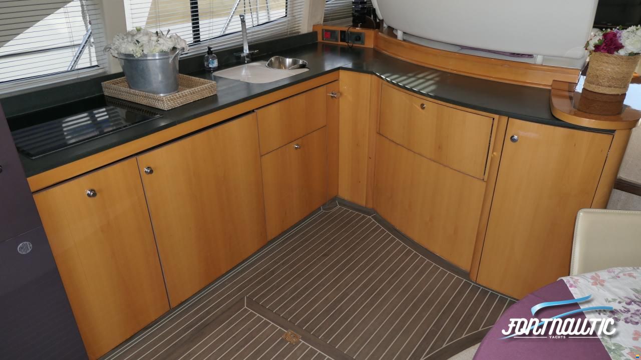 Sealine T60