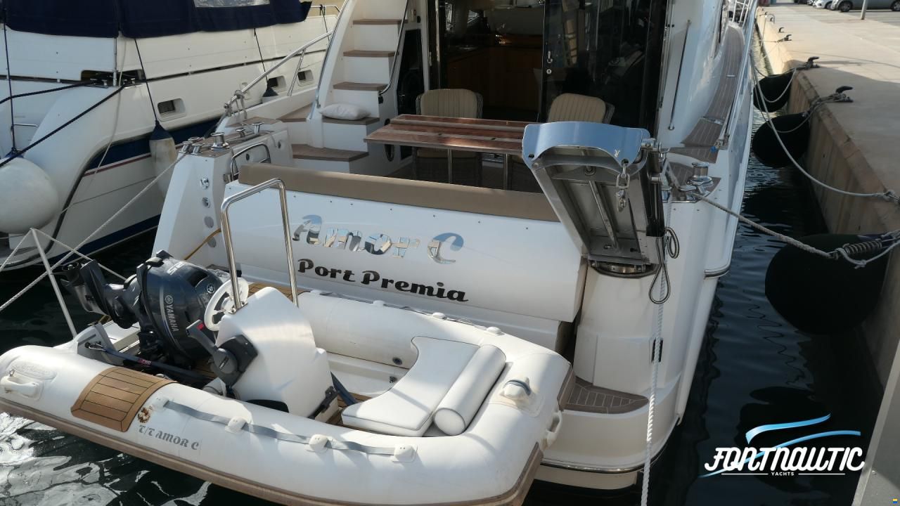 Sealine T60