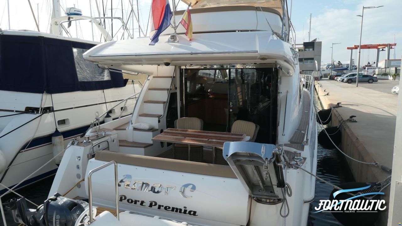 Sealine T60