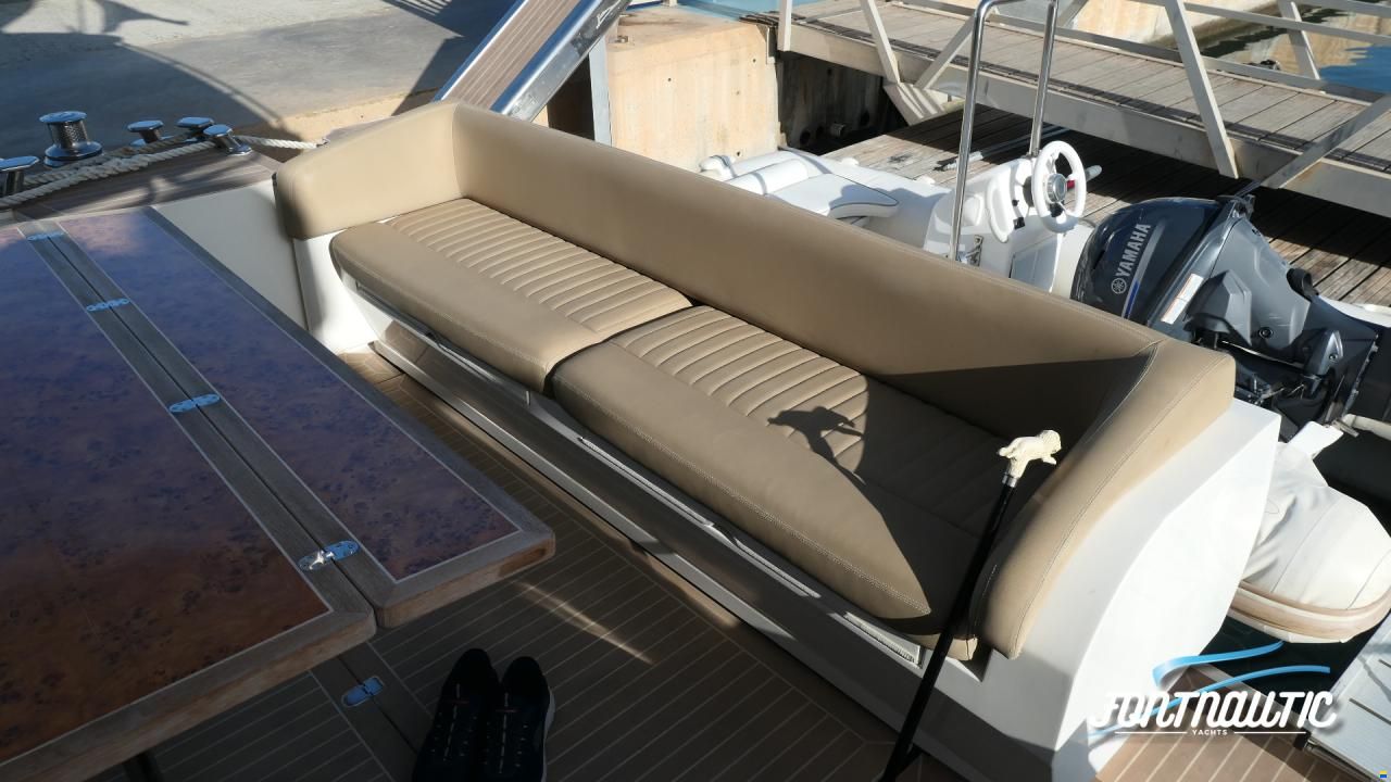 Sealine T60