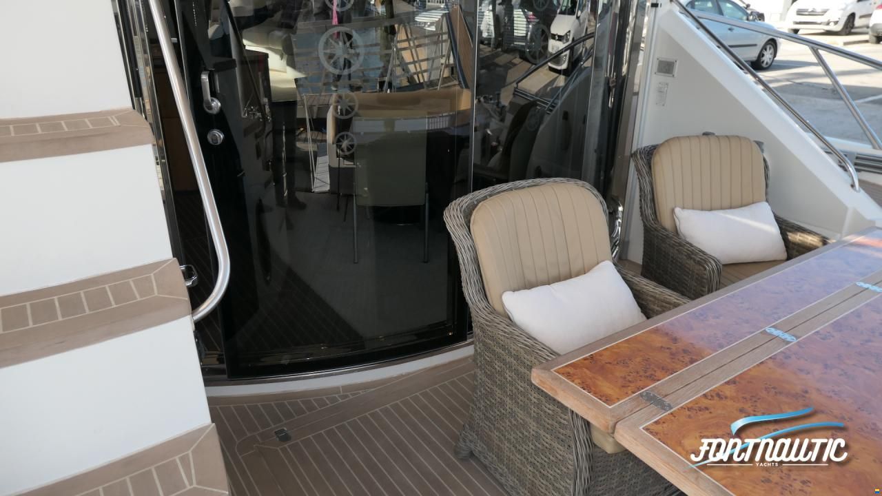 Sealine T60