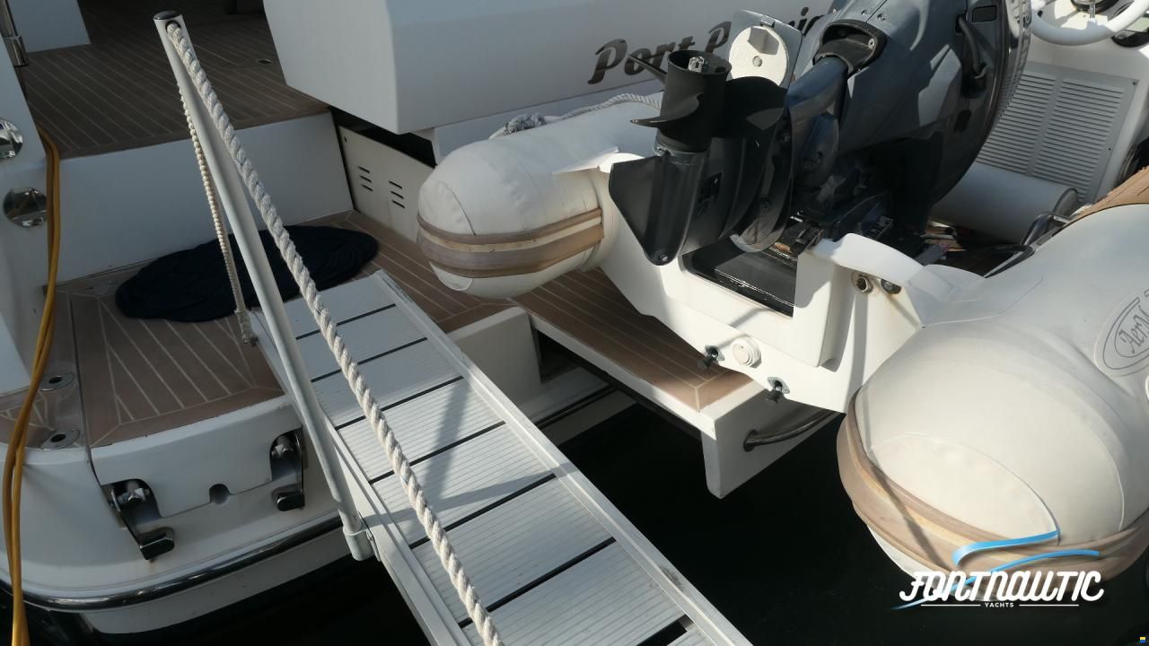 Sealine T60