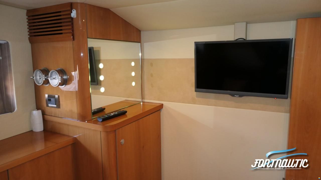 Sealine T60