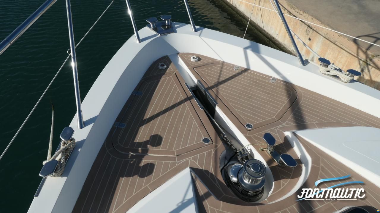 Sealine T60