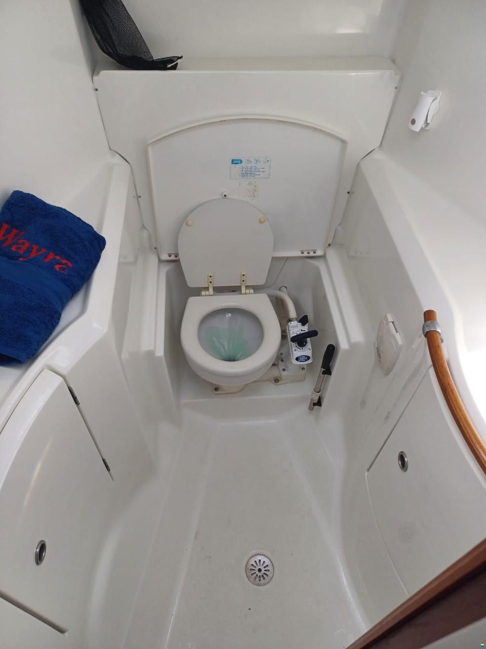 Beneteau Oceanis 411