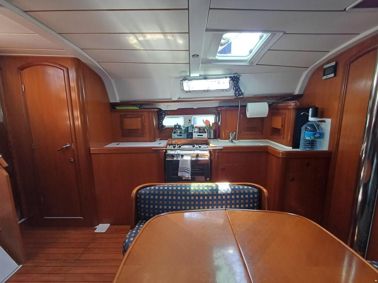Beneteau Oceanis 411