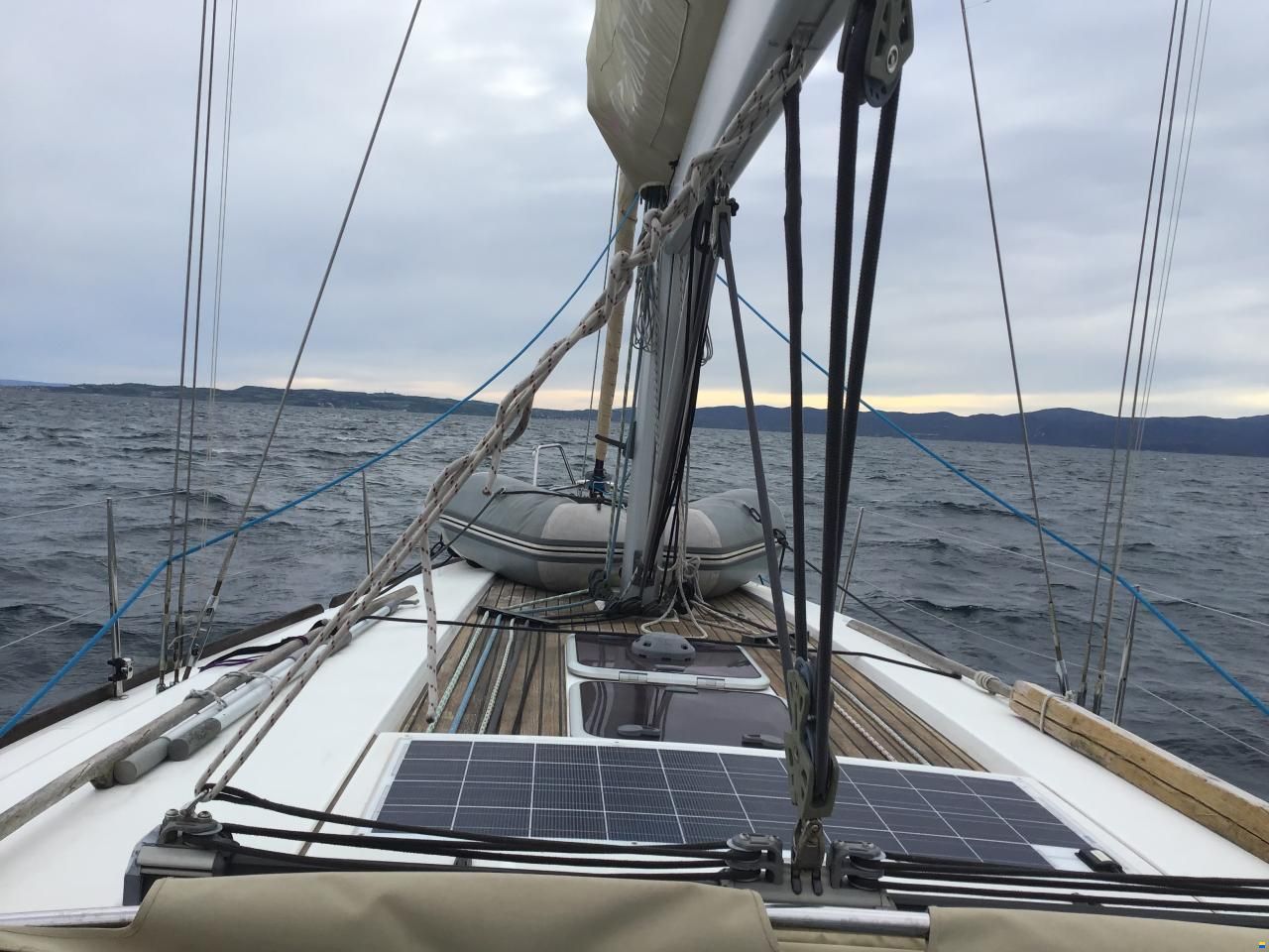 Dufour Grand Large 405