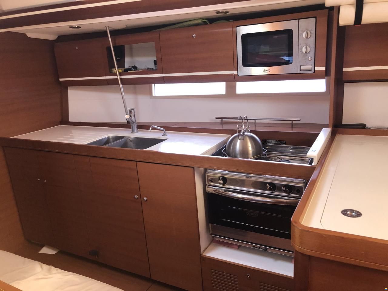 Dufour Grand Large 405