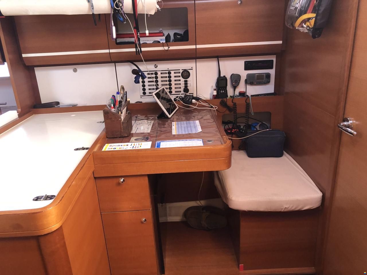 Dufour Grand Large 405