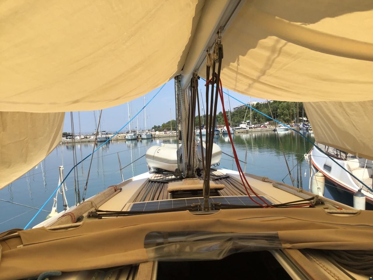 Dufour Grand Large 405