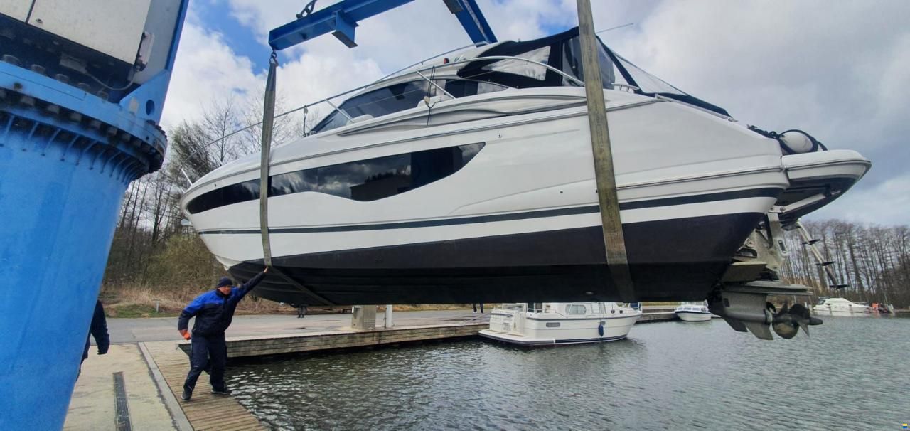 Princess V 40 Süsswasserschiff