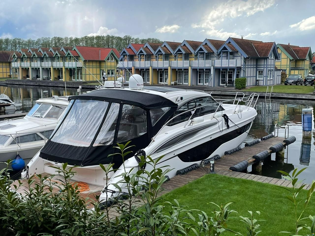 Princess V 40 Süsswasserschiff