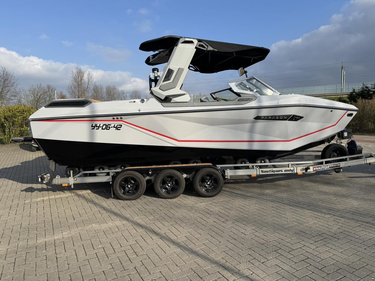 Nautique PARAGON 23