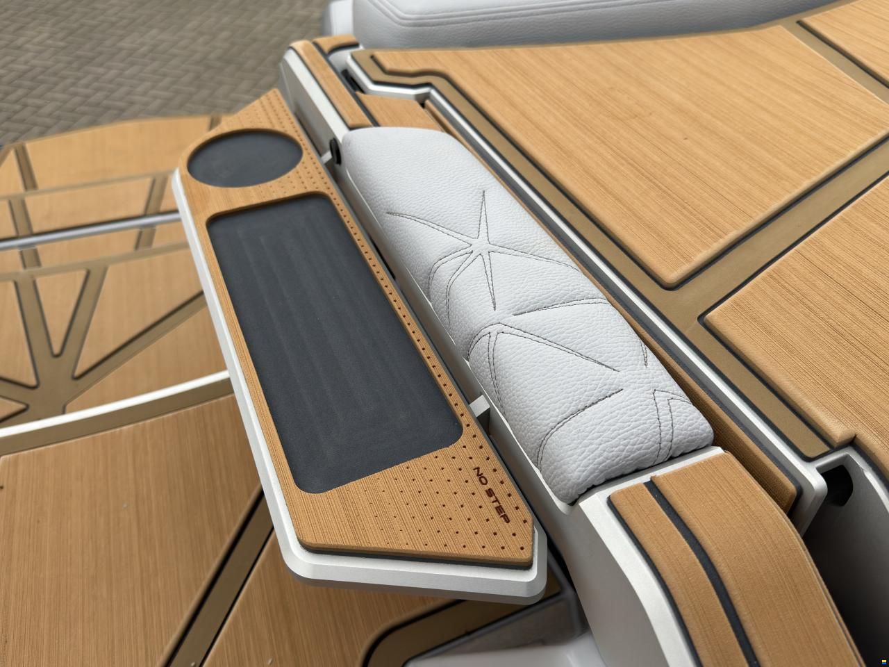 Nautique PARAGON 23