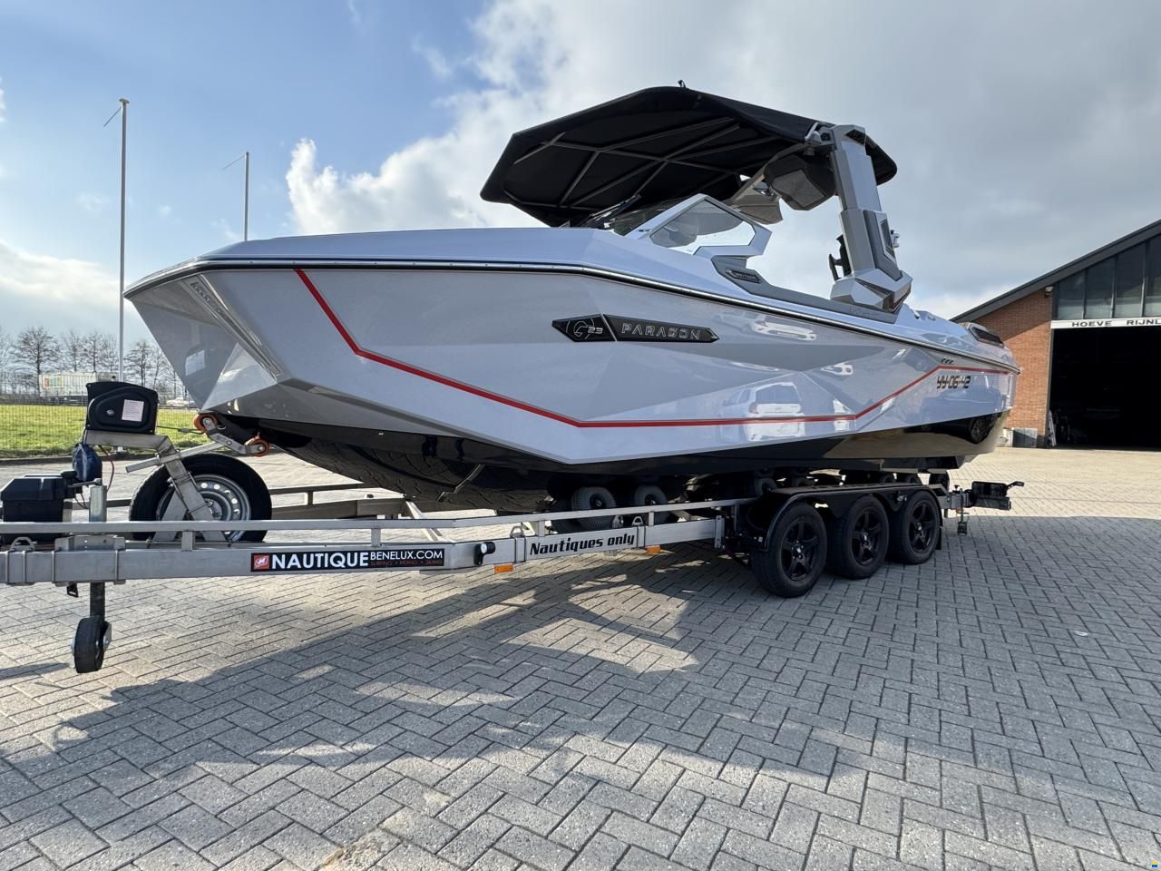 Nautique PARAGON 23