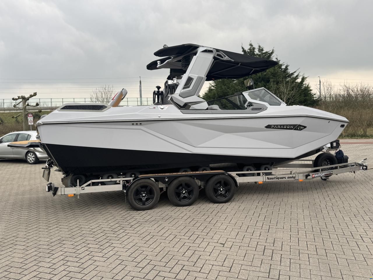 Nautique PARAGON 23