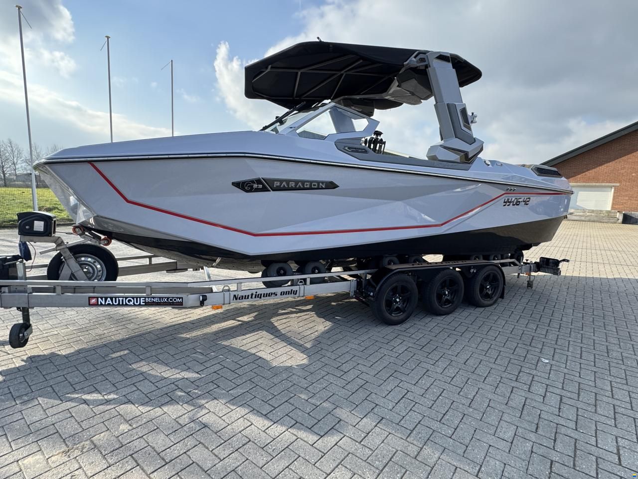 Nautique PARAGON 23