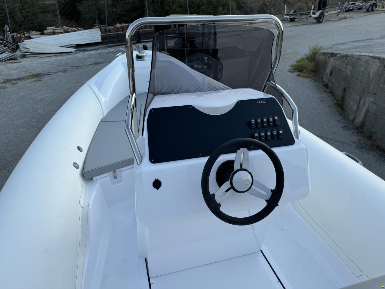 MV Marine 27GT WITH WETBAT