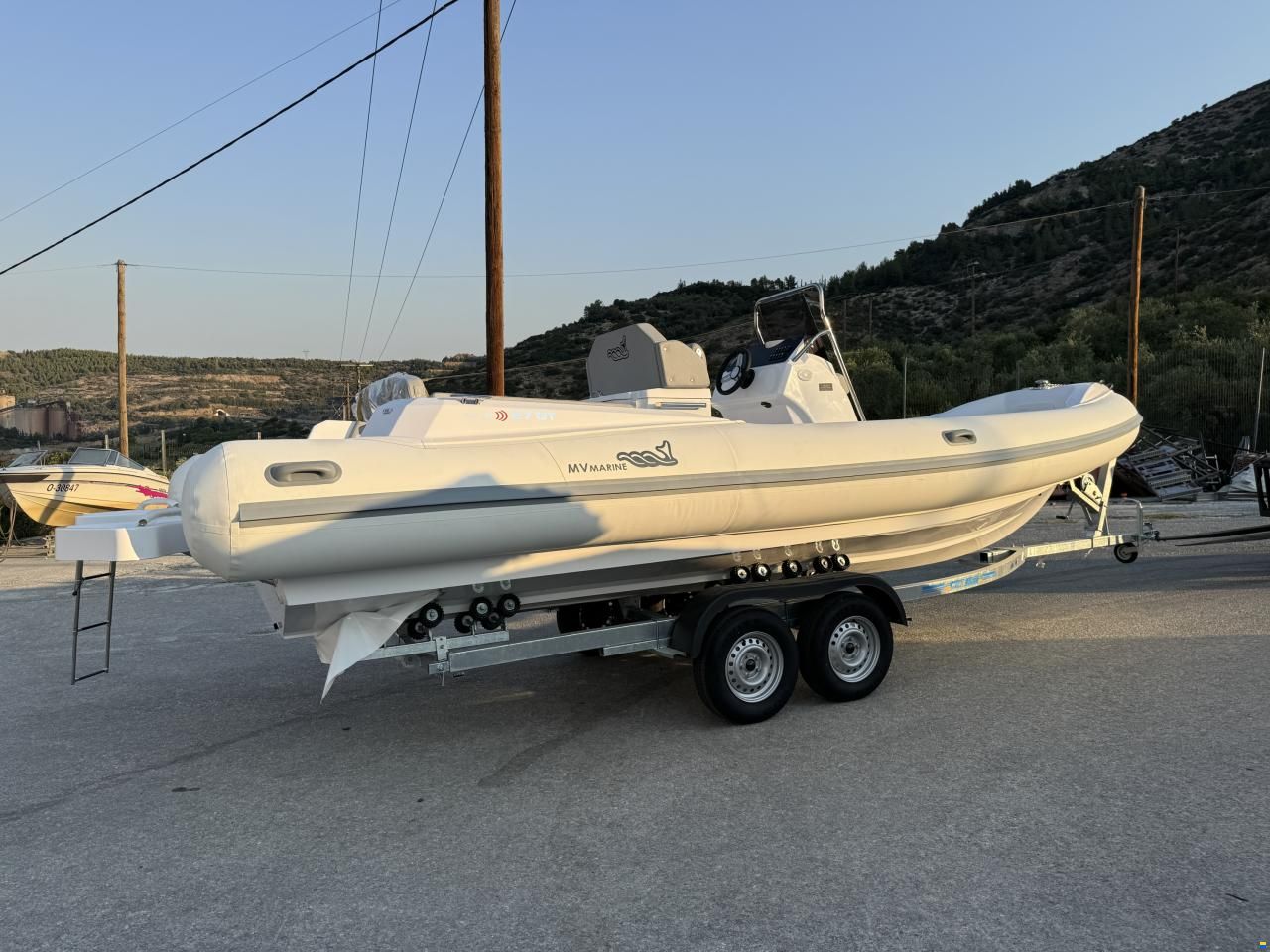 MV Marine 27GT WITH WETBAT
