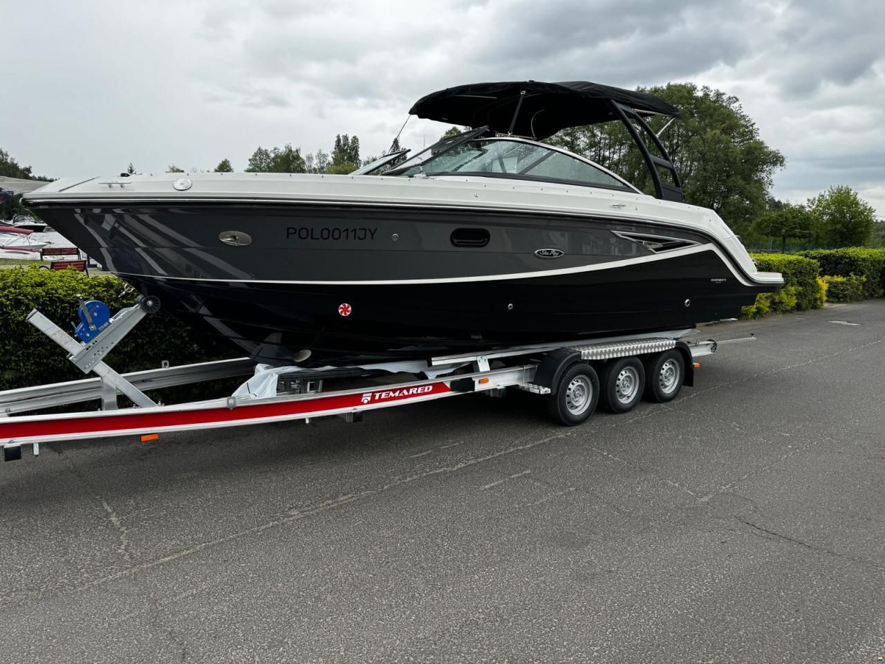 Sea Ray SLX 250