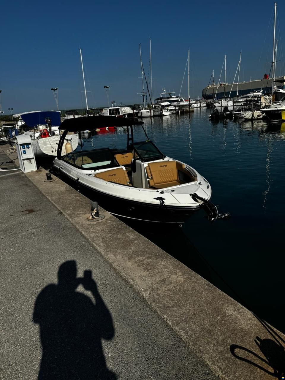 Sea Ray SLX 250