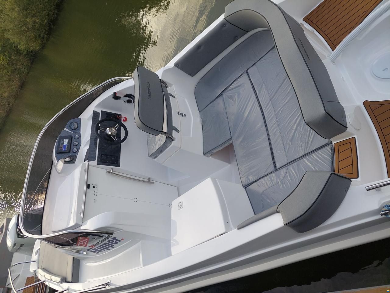 Marinello 590 Cabin