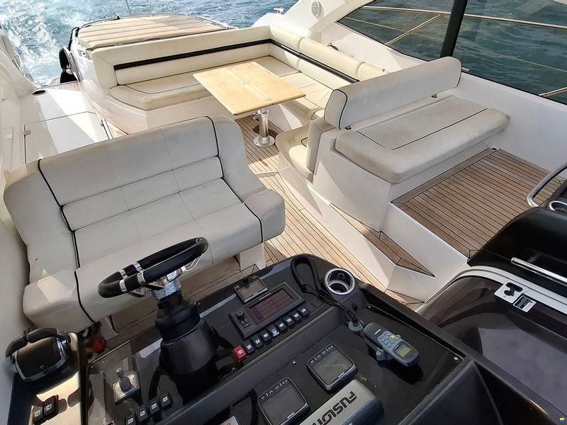 Sunseeker Portofino 48
