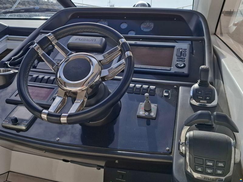 Sunseeker Portofino 48