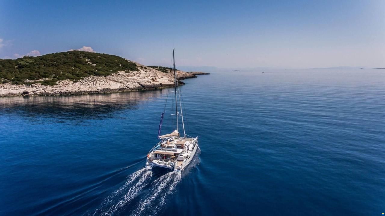 Fountaine Pajot Cruising Catamaran Saba